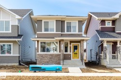 21204 25 Avenue NW  Edmonton, AB T6M 1L2