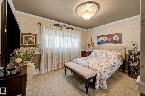 10715 50 Street Nw, Edmonton, AB - Indoor Photo Showing Bedroom