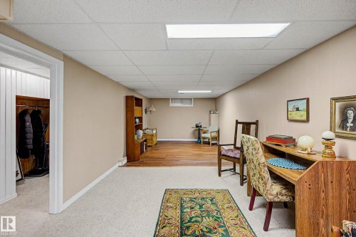 10715 50 Street Nw, Edmonton, AB - Indoor