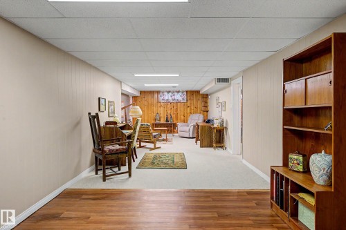 10715 50 Street Nw, Edmonton, AB - Indoor