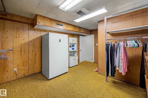 10715 50 Street Nw, Edmonton, AB - Indoor Photo Showing Basement