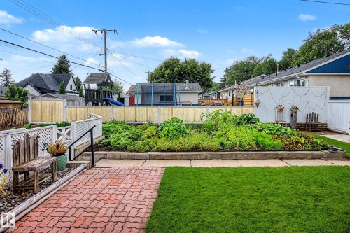 10715 50 Street Nw, Edmonton, AB - Outdoor