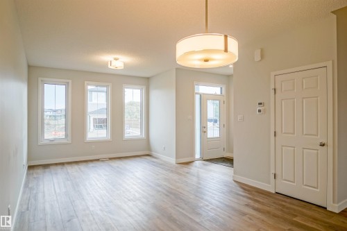 21148 25 Avenue Nw, Edmonton, AB - Indoor Photo Showing Other Room