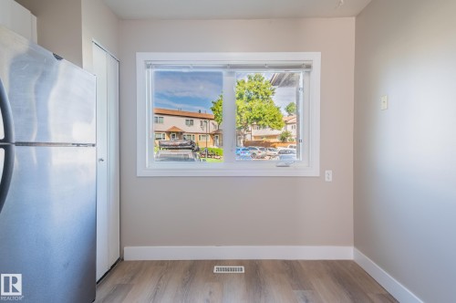 #34 14511 52 St Nw, Edmonton, AB - Indoor Photo Showing Other Room