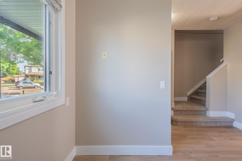 #34 14511 52 St Nw, Edmonton, AB - Indoor Photo Showing Other Room