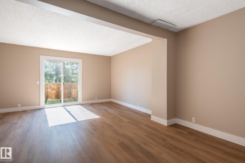 #34 14511 52 St Nw, Edmonton, AB - Indoor Photo Showing Other Room