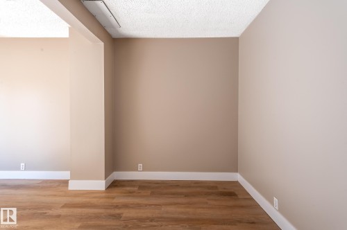 #34 14511 52 St Nw, Edmonton, AB - Indoor Photo Showing Other Room