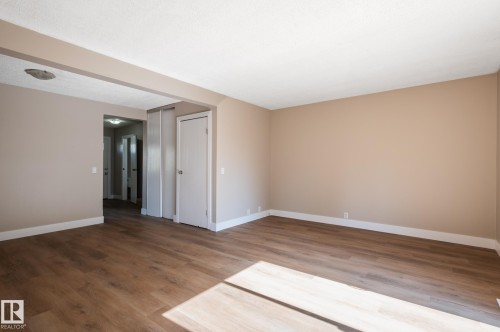 #34 14511 52 St Nw, Edmonton, AB - Indoor Photo Showing Other Room