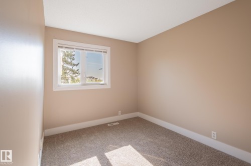 #34 14511 52 St Nw, Edmonton, AB - Indoor Photo Showing Other Room