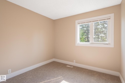 #34 14511 52 St Nw, Edmonton, AB - Indoor Photo Showing Other Room