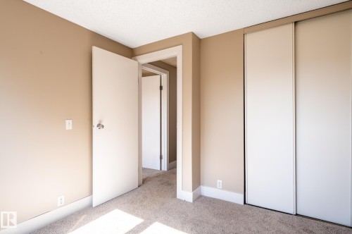#34 14511 52 St Nw, Edmonton, AB - Indoor Photo Showing Other Room