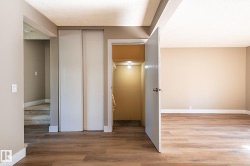#34 14511 52 St Nw, Edmonton, AB - Indoor Photo Showing Other Room