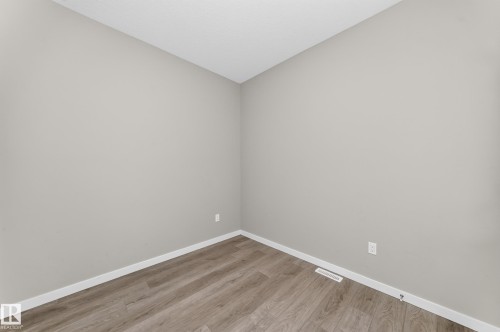 7056 182 Avenue Nw, Edmonton, AB - Indoor Photo Showing Other Room