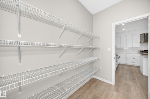 7056 182 Avenue Nw, Edmonton, AB - Indoor With Storage