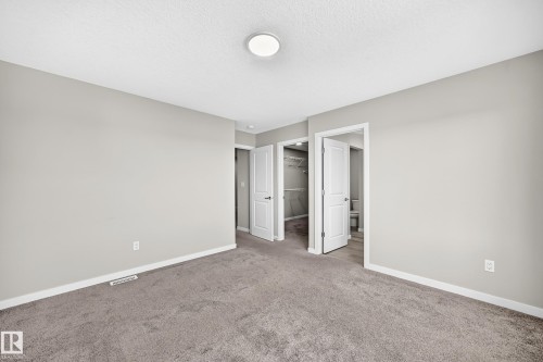 7056 182 Avenue Nw, Edmonton, AB - Indoor Photo Showing Other Room