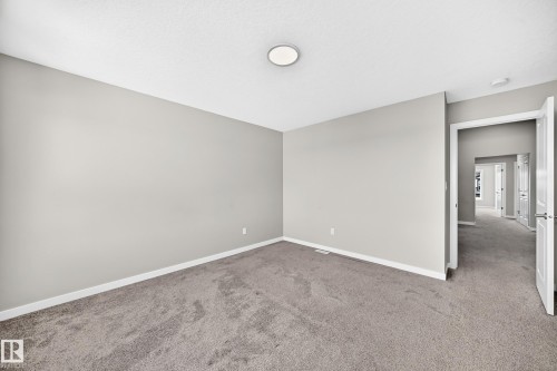 7056 182 Avenue Nw, Edmonton, AB - Indoor Photo Showing Other Room
