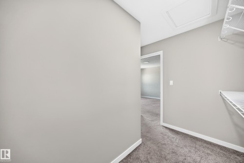 7056 182 Avenue Nw, Edmonton, AB - Indoor Photo Showing Other Room