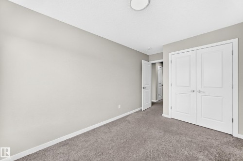 7056 182 Avenue Nw, Edmonton, AB - Indoor Photo Showing Other Room