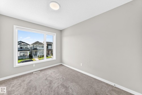 7056 182 Avenue Nw, Edmonton, AB - Indoor Photo Showing Other Room