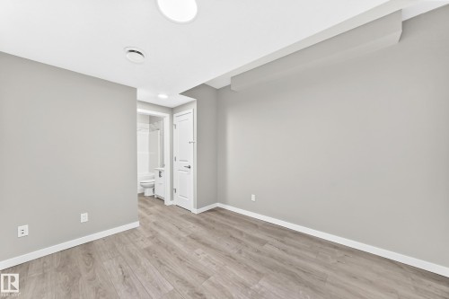 7056 182 Avenue Nw, Edmonton, AB - Indoor Photo Showing Other Room