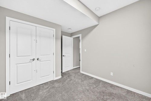 7056 182 Avenue Nw, Edmonton, AB - Indoor Photo Showing Other Room