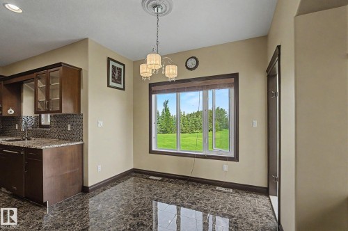 7245 2 Street Sw, Edmonton, AB - Indoor