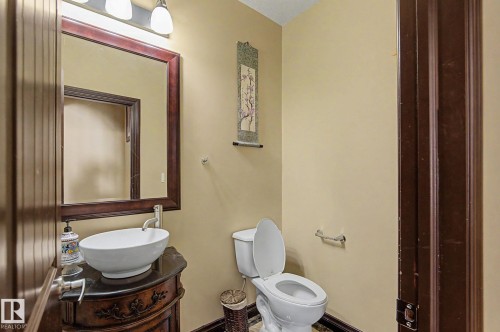 7245 2 Street Sw, Edmonton, AB - Indoor Photo Showing Bathroom