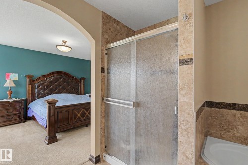 7245 2 Street Sw, Edmonton, AB - Indoor Photo Showing Bedroom