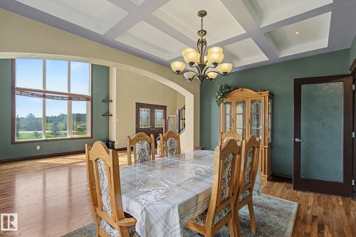 7245 2 Street Sw, Edmonton, AB - Indoor Photo Showing Dining Room