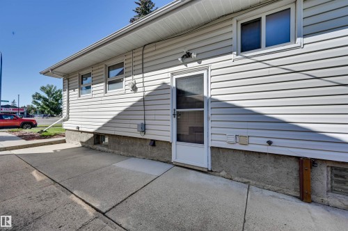16231 96 Avenue Nw, Edmonton, AB - Outdoor With Exterior