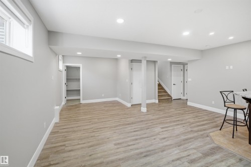2256 Cameron Ravine Court Nw, Edmonton, AB - Indoor