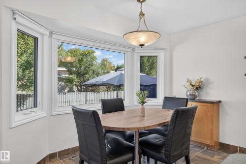 1 Georgia Place, St. Albert, AB - Indoor Photo Showing Dining Room