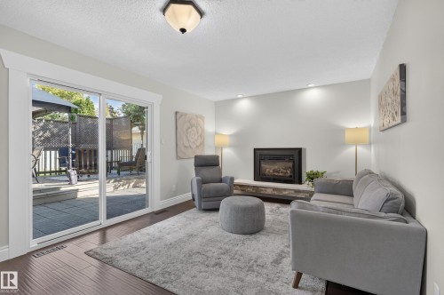 1 Georgia Place, St. Albert, AB - Indoor Photo Showing Living Room With Fireplace