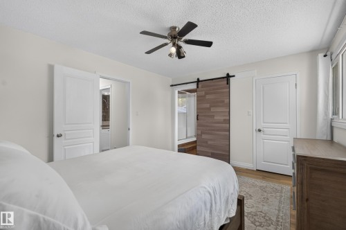 1 Georgia Place, St. Albert, AB - Indoor Photo Showing Bedroom