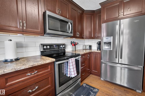 5219 55 Avenue, Mundare, AB - Indoor Photo Showing Kitchen