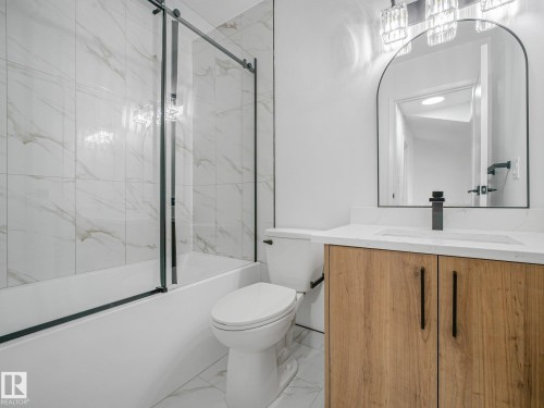 14225 32 Street Nw, Edmonton, AB - Indoor Photo Showing Bathroom