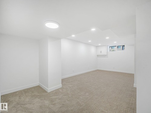 14225 32 Street Nw, Edmonton, AB - Indoor Photo Showing Other Room