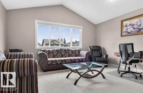 6811 19 Avenue Sw, Edmonton, AB - Indoor