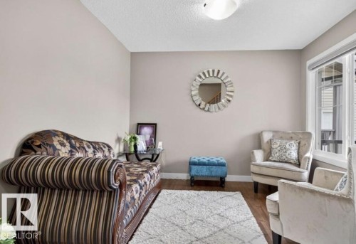 6811 19 Avenue Sw, Edmonton, AB - Indoor