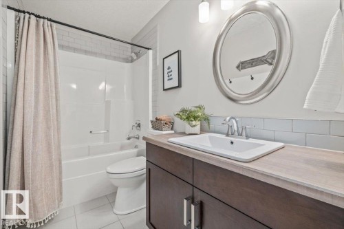 58 Ellice Bend, Fort Saskatchewan, AB - Indoor Photo Showing Bathroom