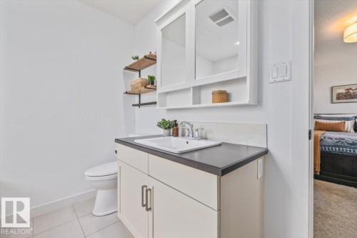 58 Ellice Bend, Fort Saskatchewan, AB - Indoor Photo Showing Bathroom