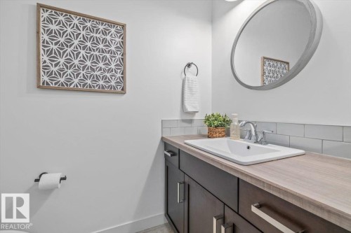58 Ellice Bend, Fort Saskatchewan, AB - Indoor Photo Showing Bathroom