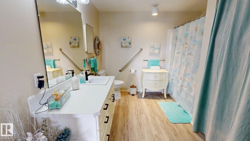 #402 78 Mckenney Av, St. Albert, AB - Indoor Photo Showing Bathroom