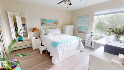 #402 78 Mckenney Av, St. Albert, AB - Indoor Photo Showing Bedroom