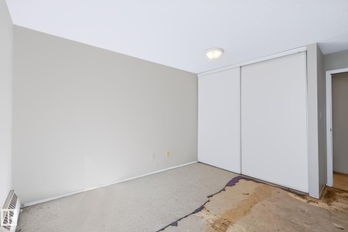 #101 10842 107 St Nw, Edmonton, AB - Indoor Photo Showing Other Room