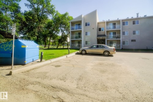 #101 10842 107 St Nw, Edmonton, AB - Outdoor