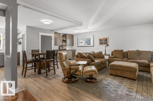 5 Gillian Crescent, St. Albert, AB - Indoor Photo Showing Living Room