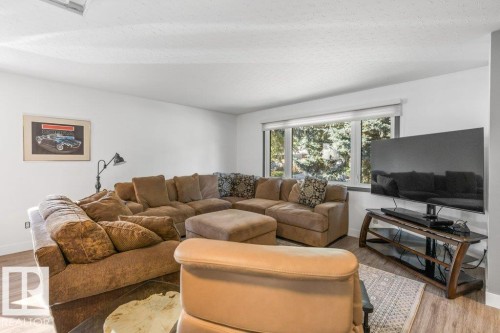 5 Gillian Crescent, St. Albert, AB - Indoor Photo Showing Living Room