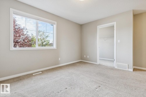 8311 Ellis Crescent Nw, Edmonton, AB - Indoor Photo Showing Other Room