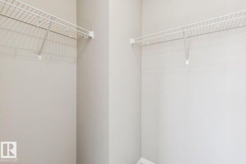 8311 Ellis Crescent Nw, Edmonton, AB - Indoor With Storage